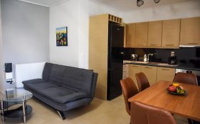 Priamos Apartment